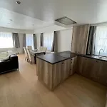 Bofeelie Gezellig 2 Slaapkamer App Aan Zee In Het Bruisende Middelkerke!