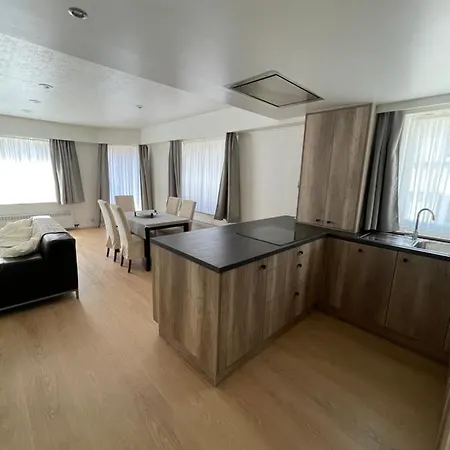 Bofeelie Gezellig 2 Slaapkamer App Aan Zee In Het Bruisende Middelkerke!