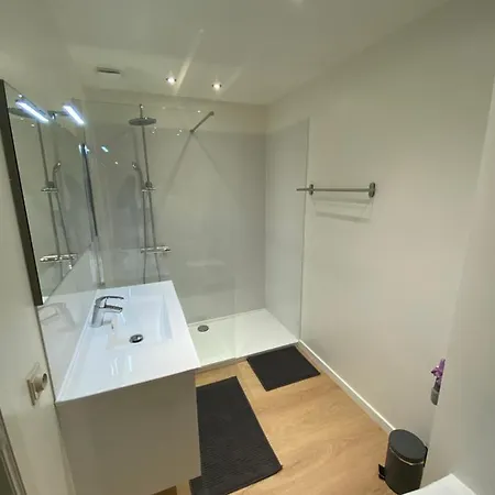 Апартаменты Bofeelie Gezellig 2 Slaapkamer App Aan Zee In Het Bruisende Middelkerke! Миделкерк